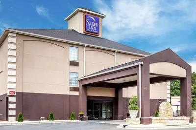 Photo 3 - Clarion Pointe Albemarle