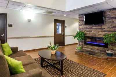 Photo 5 - Clarion Pointe Albemarle