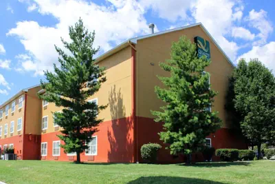Photo 5 - Quality Inn & Suites Cincinnati Sharonville
