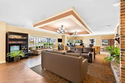 Photo 2 - Best Western Coach House