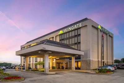 Photo 2 - Wingate by Wyndham St Louis Airport