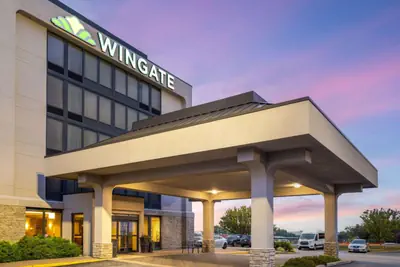 Photo 4 - Wingate by Wyndham St Louis Airport
