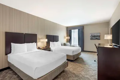 Photo 3 - Best Western Plus Philadelphia-Pennsauken Hotel