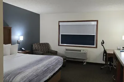 Photo 3 - AmericInn by Wyndham Windsor Ft. Collins