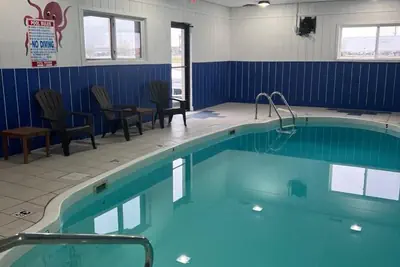 Photo 5 - Ramada by Wyndham Effingham