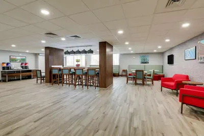 Photo 5 - Hampton Inn Lebanon