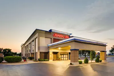 Photo 2 - Hampton Inn Lebanon