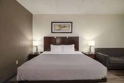 Photo 2 - Quality Inn & Suites Lexington South