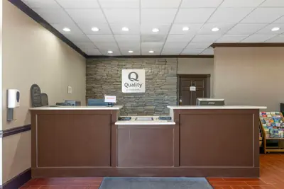 Photo 2 - Quality Inn & Suites Hardeeville - Savannah North