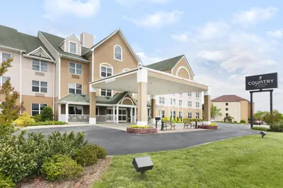 Photo 3 - Country Inn & Suites by Radisson, Burlington Elon , NC