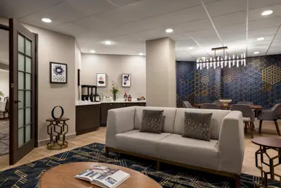 Photo 3 - Crowne Plaza Edison by IHG