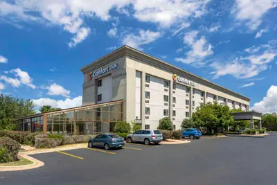Photo 2 - Comfort Inn South - Springfield