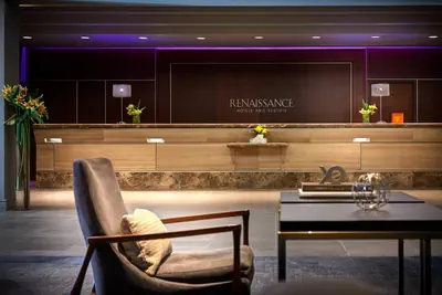 Photo 3 - Renaissance Los Angeles Airport Hotel
