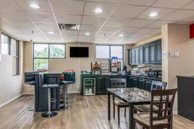 Photo 3 - Americas Best Value Inn Opelika