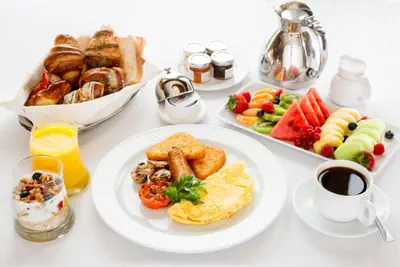 Photo 4 - Crowne Plaza Edison by IHG