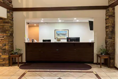 Photo 2 - Days Inn by Wyndham Coffeyville, Kansas