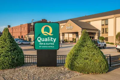 Photo 3 - Quality Inn & Suites Quincy - Downtown