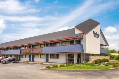 Photo 4 - Travelodge by Wyndham Peoria