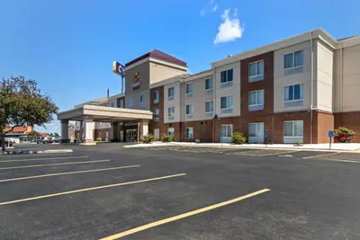 Photo 2 - Comfort Suites