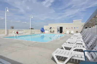 Photo 4 - Biscayne Suites