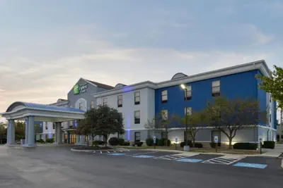Photo 2 - Holiday Inn Express Hotel and Suites Marysville by IHG