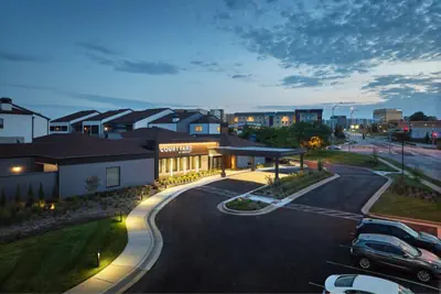 Photo 3 - Courtyard St. Louis Westport Plaza