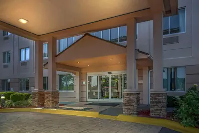 Photo 4 - Comfort Suites Raleigh Walnut Creek