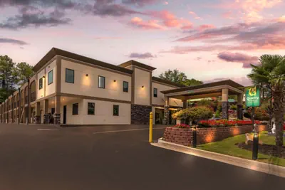 Photo 4 - Quality Inn & Suites Athens University Area