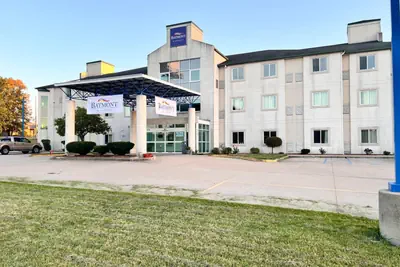 Photo 4 - Baymont by Wyndham Kingdom City