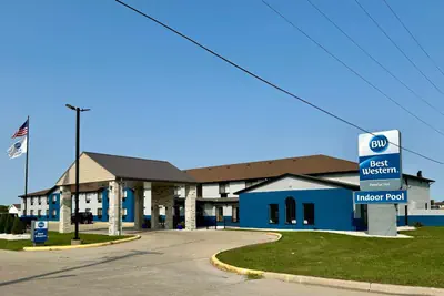 Photo 2 - Best Western Pontiac Inn