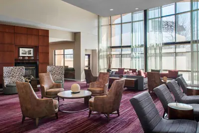 Photo 4 - Courtyard by Marriott Newark Elizabeth