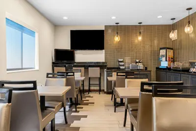 Photo 4 - Best Western University Inn