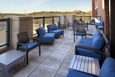Photo 3 - Courtyard by Marriott Akron Downtown