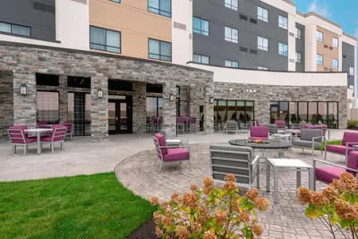Photo 4 - Courtyard by Marriott Cleveland Elyria