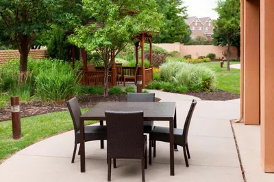 Photo 4 - Courtyard by Marriott Wichita East