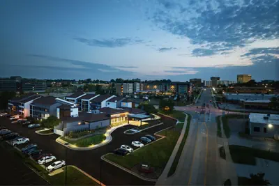 Photo 2 - Courtyard St. Louis Westport Plaza
