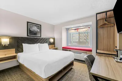 Photo 4 - Best Western Buffalo Inn & Suites