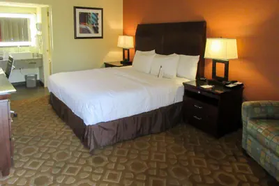 Photo 5 - Clarion Inn