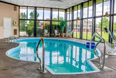 Photo 3 - Comfort Inn Maumee - Perrysburg Area