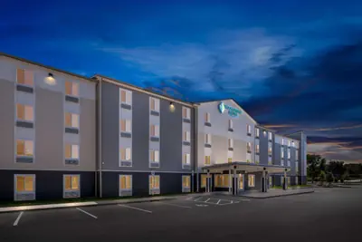 Photo 4 - WoodSpring Suites Huntsville - Research Park