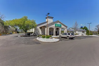 Photo 2 - Quality Inn Austintown-Youngstown West