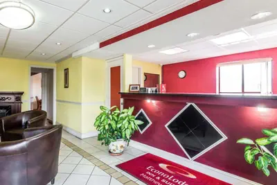 Photo 5 - Econo Lodge Inn & Suites Matthews - Charlotte