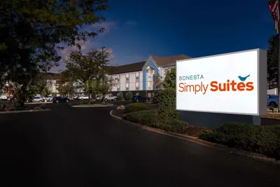 Photo 3 - Sonesta Simply Suites St Louis Earth City