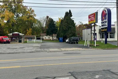 Photo 3 - Westgate Manor Motel Austintown & Youngstown OHIO