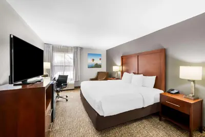 Photo 4 - Clarion Pointe Apex - Holly Springs