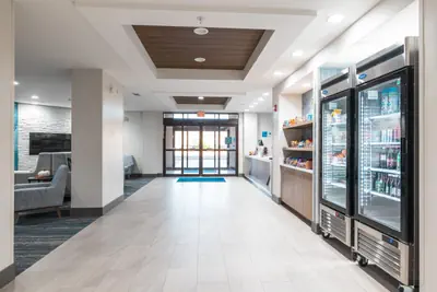 Photo 2 - Holiday Inn Express Hotel and Suites Saint Robert by IHG