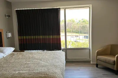 Photo 5 - Budgetel Inn & Suites