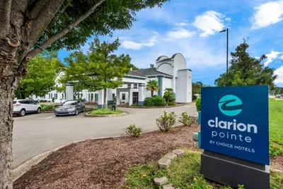 Photo 2 - Clarion Pointe Apex - Holly Springs