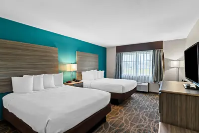 Photo 3 - Best Western Presidential Hotel & Suites