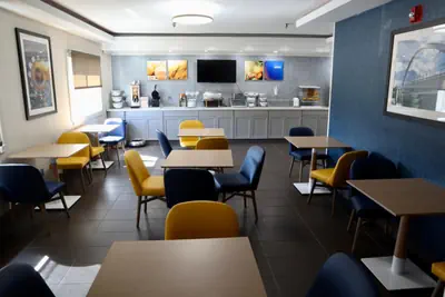 Photo 3 - Comfort Inn & Suites Coralville - Iowa City near Iowa River Landing